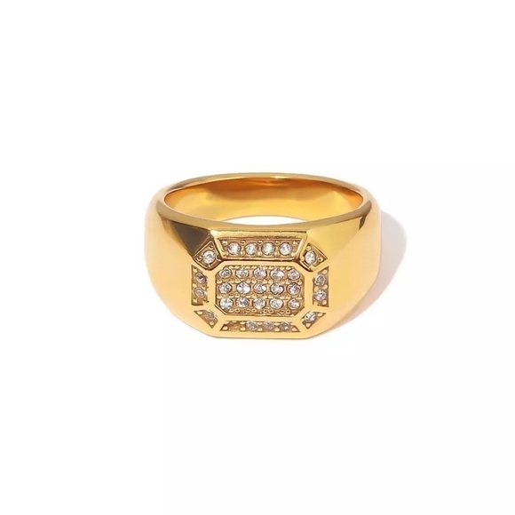 🌟SALE🌟18k Gold Plated Faceted Cubic Zirconia Ring - Picture 2 of 8